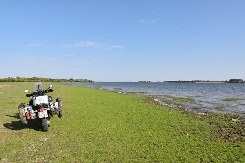 [+46.591453 +47.892861]